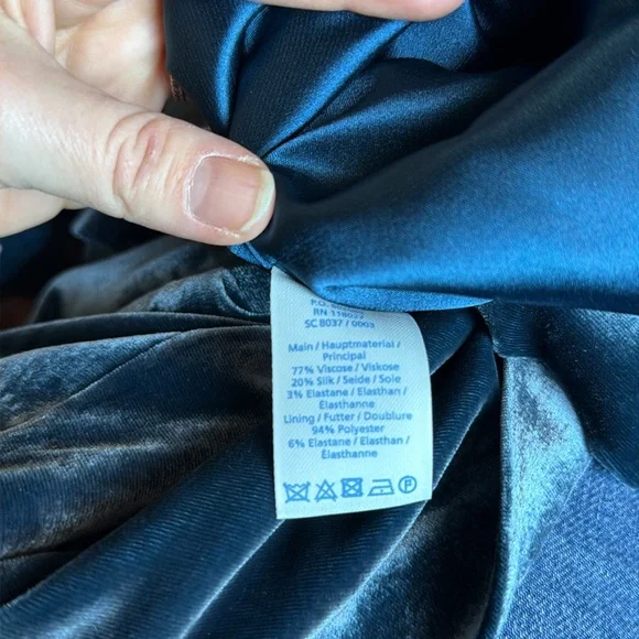 Boden Dark blue velvet like top - Picture 7 of 7